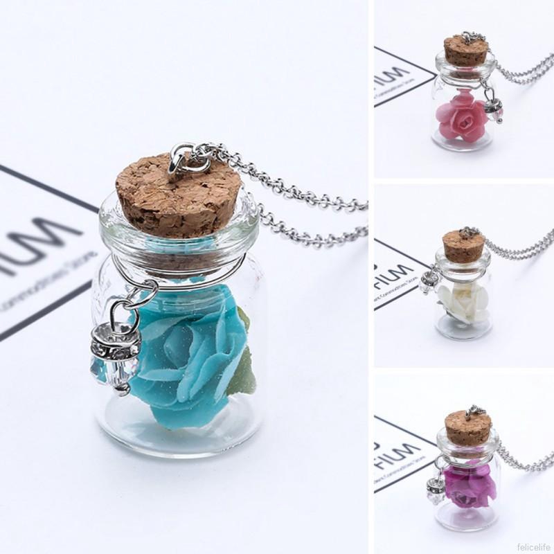 Dây chuyền lọ thủy tinh có hoa khô phát sáng