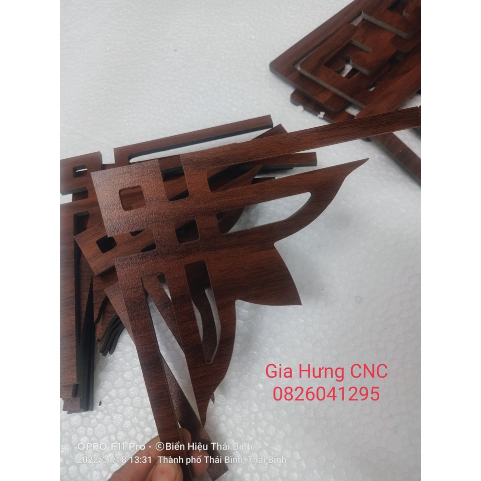 Hoa văn trang trí bàn thờ + đèn thờ