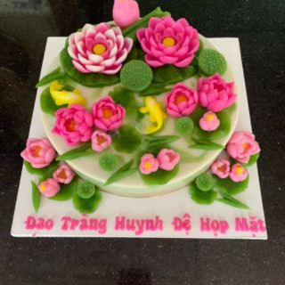 Khuôn gương sen