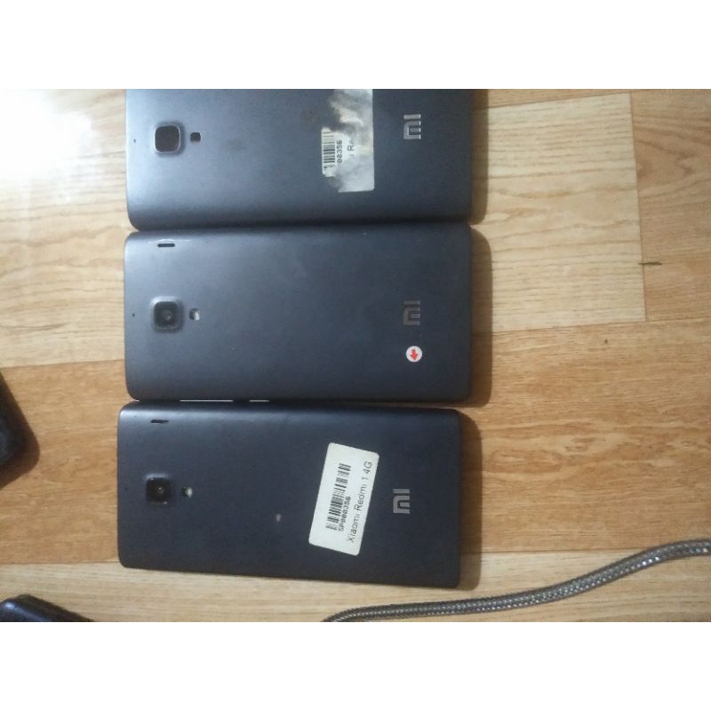 Xác sống xiaomi cam ứng ok .ko pin