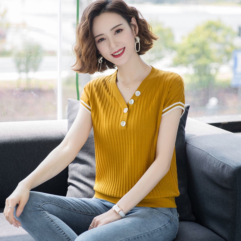 Áo Thun Dệt Kim Tay Ngắn Dáng Rộng Phối Nút Màu Sắc Trẻ Trung Cho Nữ Trung Niên | BigBuy360 - bigbuy360.vn