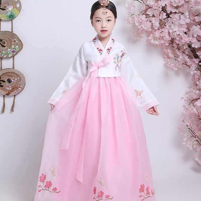 Hanbok thêu hoa cho bé gái-có size cho người lớn.