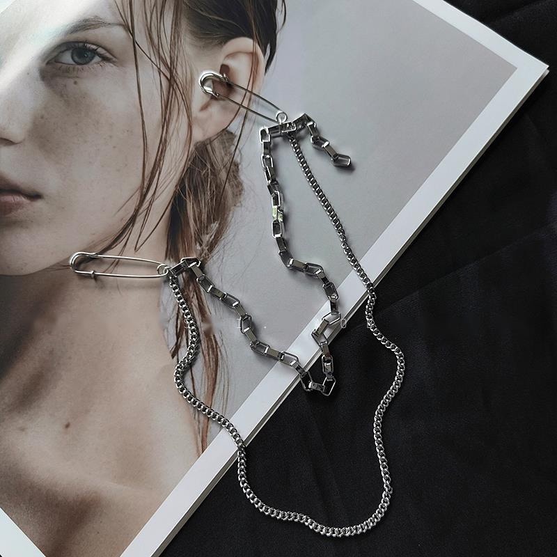 Ghim cài áo vest 19727 phối dây xích dài phong cách harajuku đường phố đơn giản cho nam nữ