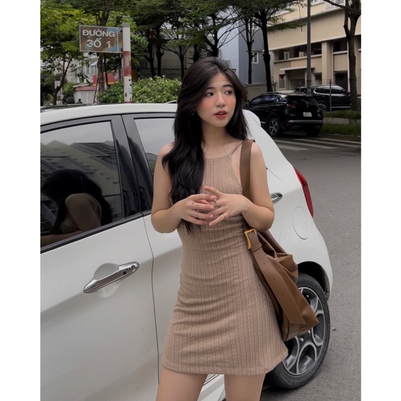 Đầm body - 2 dây - trơn