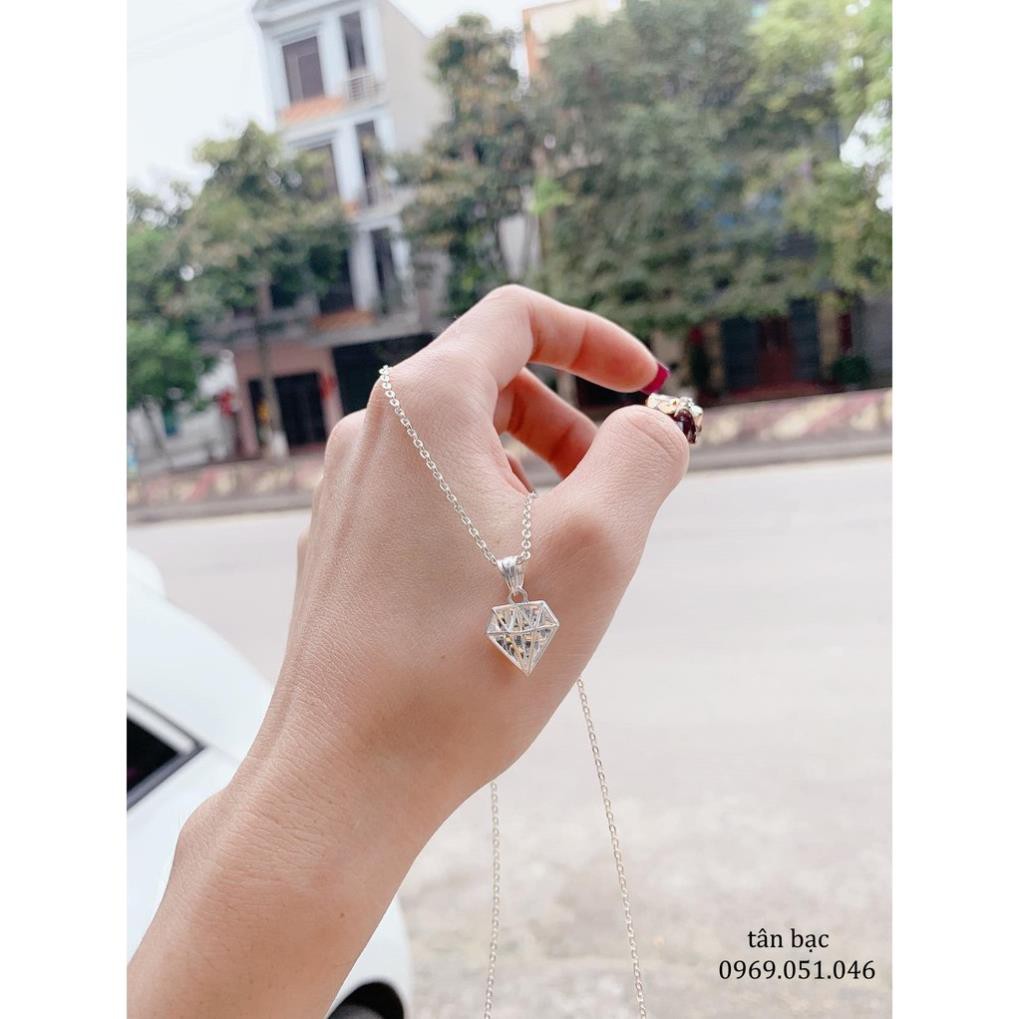 vòng cổ nữ , bạc đẹp , mặt kim cương nổi bật , luôn thu hút ánh nhìn