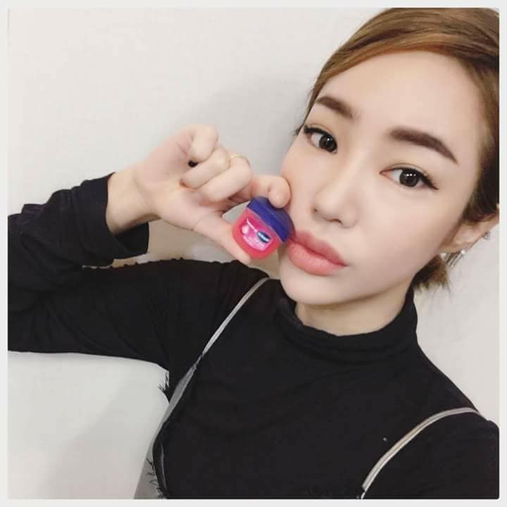 Sáp Dưỡng Môi Vaseline Lip Therapy