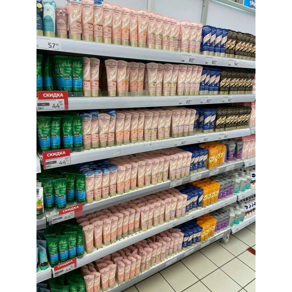 Serum cấp ẩm Compliment Hyaluronic Acid 5% bổ sung dưỡng ẩm cho da, giúp da tươi khỏe, mịn màng