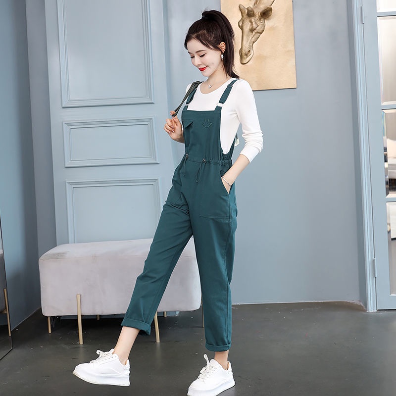 2022 new western style khaki suspender pants women's slimming spring and autumn straight pants age-reducing suspender two-piece suit