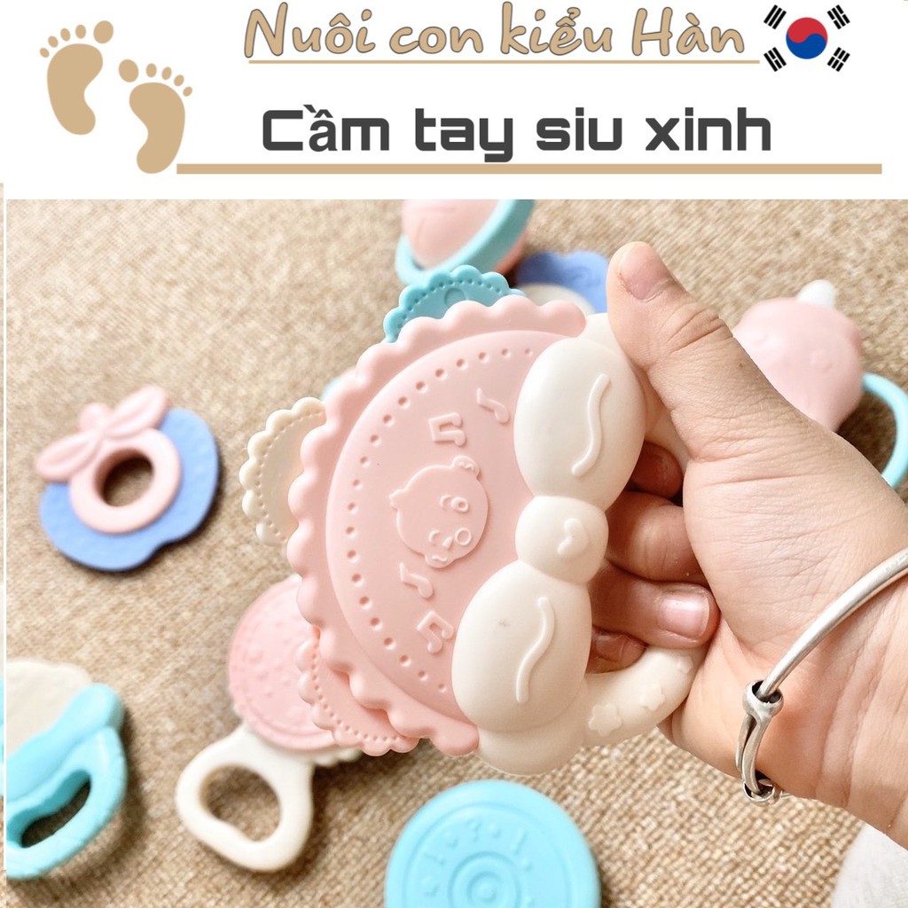 Đồ chơi trẻ em 🌞 Set xúc xắc 8 món Umoo phong cách Hàn Quốc