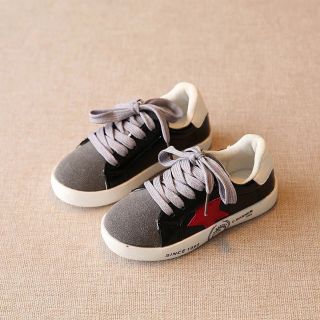 Giày thể thao tag sao - hàng order
