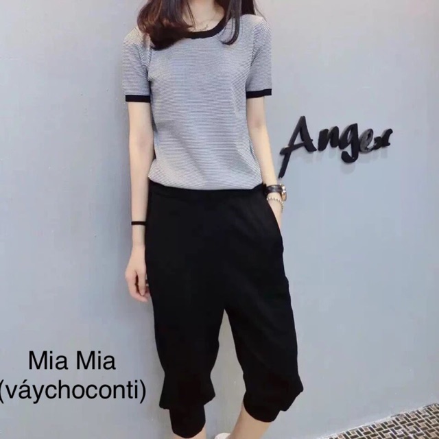 Set quần áo (có khoá cho ti)