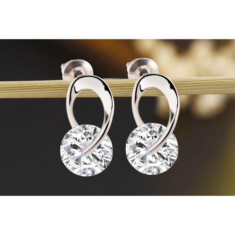 Khuyên Tai Nữ Trang Dáng Dài Tạo Hình Độc Đáo