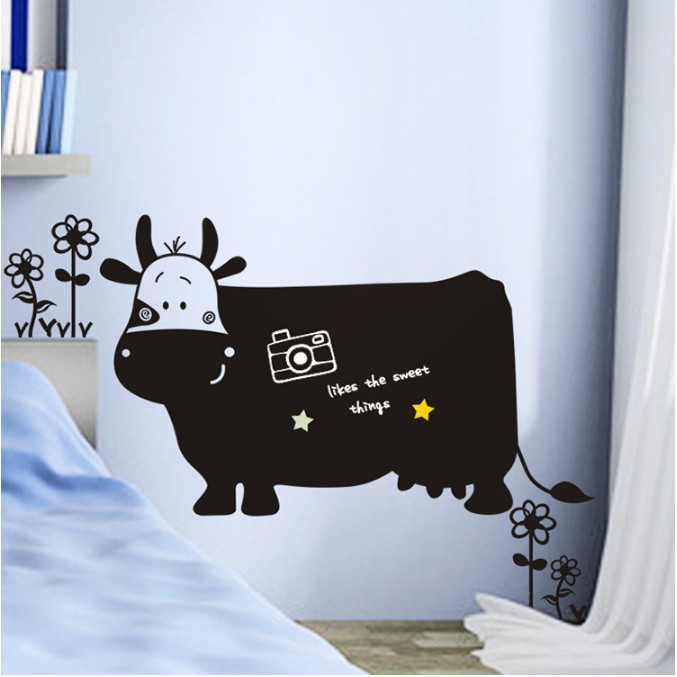 Decal trang trí tường Bảng viết Con Bò Đen đáng yêu