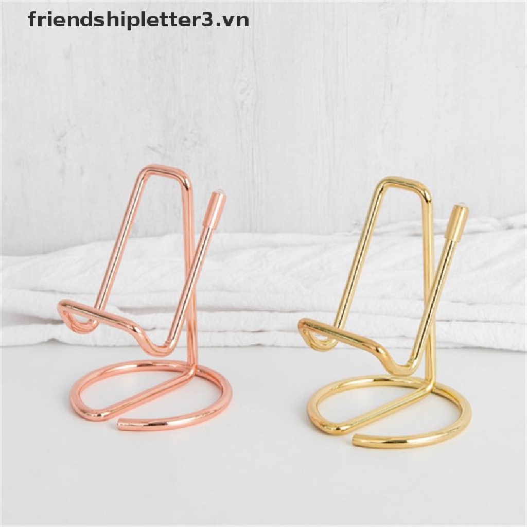 Giá Đỡ Máy Tính Bảng 3 Ngăn Bằng Sắt Phong Cách Châu Âu Sang Trọng