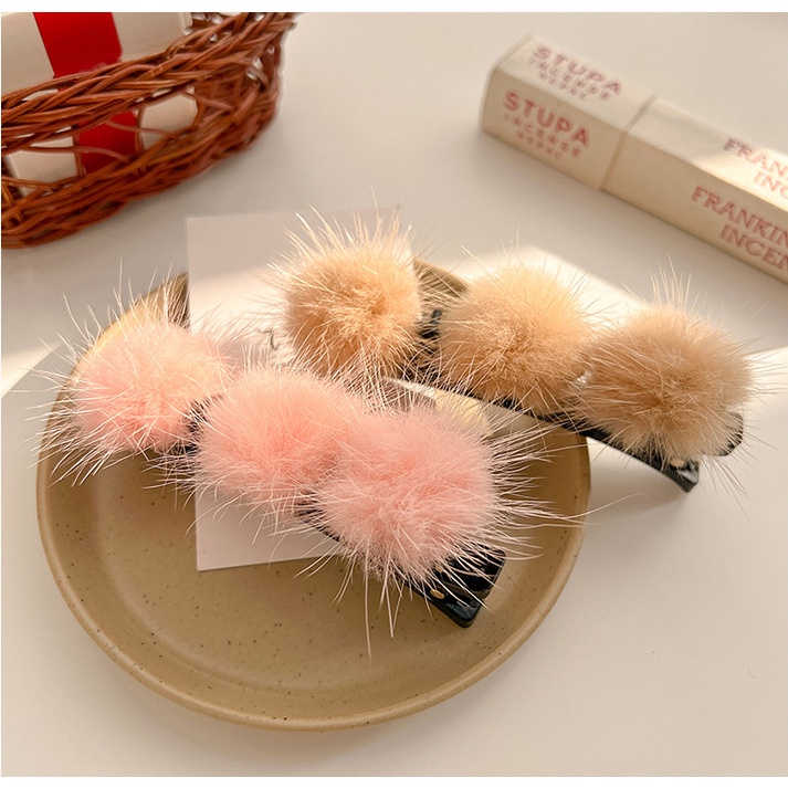 Kẹp tóc mái bông gòn tạo kiểu dễ thương phong cách Hàn Quốc cho nữ