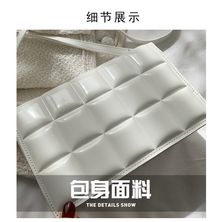 Túi Xách Đeo Vai Cỡ Nhỏ Phối Dây Xích Thời Trang Nữ Sành Điệu