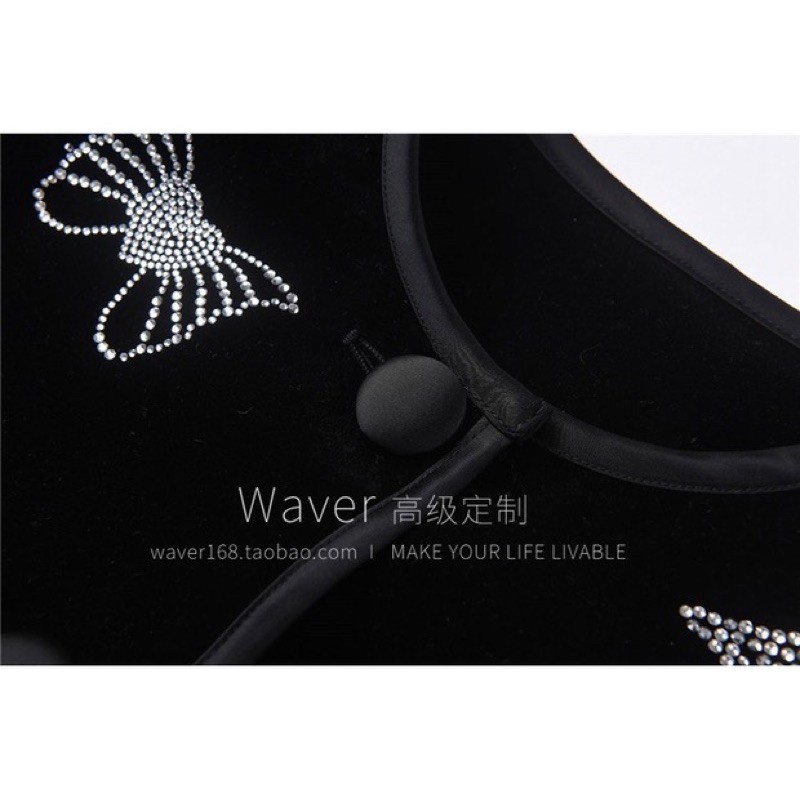 Áo vest nhung đính hạt Jennie Blackpink