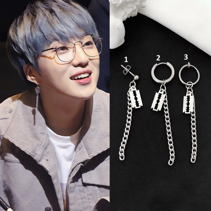 Khuyên tai unisex xích phối mặt lưỡi lam Seung Yoon Winner