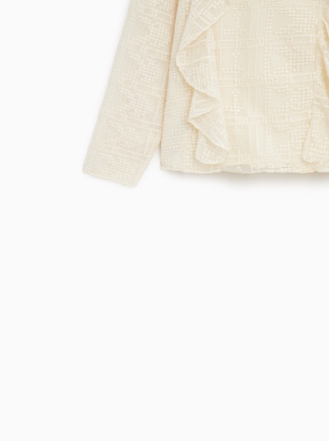 Áo sơ mi riềm bèo màu be