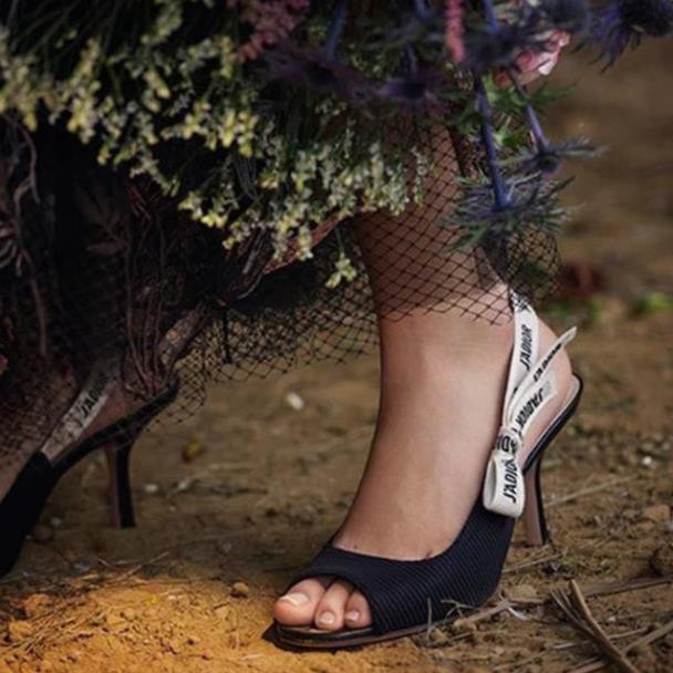 H(ẢNH THẬT) Sandal 9p Hở Mũi Da Gân Fullbox Bill Túi Hãng Cao Cấp