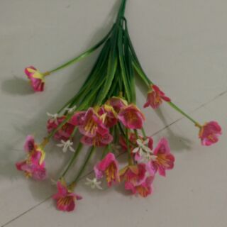 Chùm hoa cỏ ,hoa giả, hoa lụa ,hoa trang trí