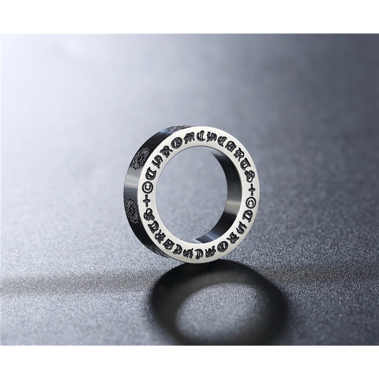 Nhẫn titan kiểu phẳng khắc họa tiết Iris Chrome hearts không gỉ MR2209