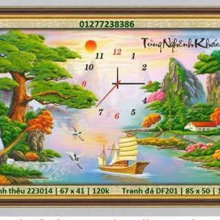 Tranh đính đá đồng hồ tùng nghênh khách DF201 (KT: 85*50 cm)
