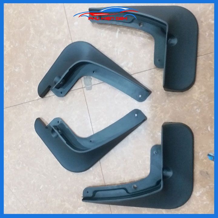 Bộ 4 chắn bùn chuẩn cho xe Soluto 2019-2020-2021-2022-2023 (kèm bộ ốc)