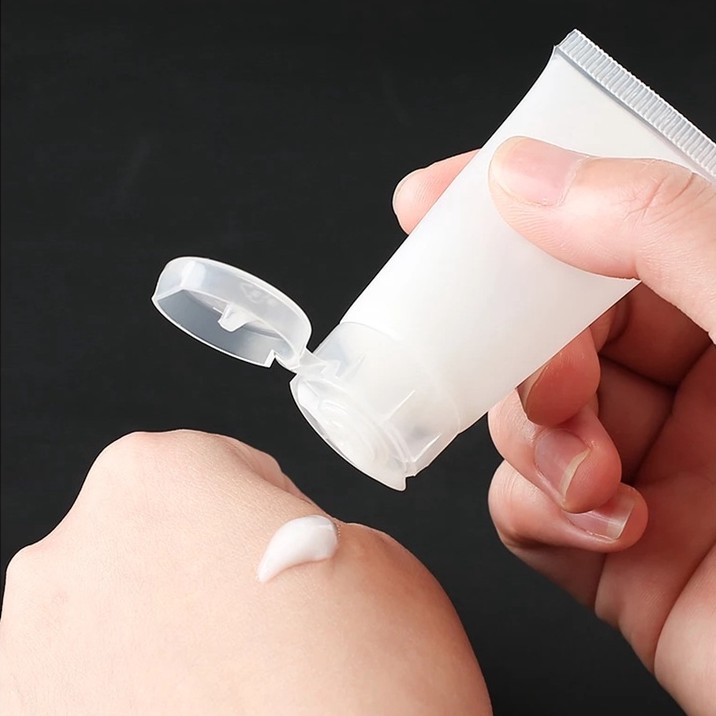 Ống Đựng Son Môi Dạng Bóp Mềm Trong Suốt Tiện Dụng Khi Đi Du Lịch