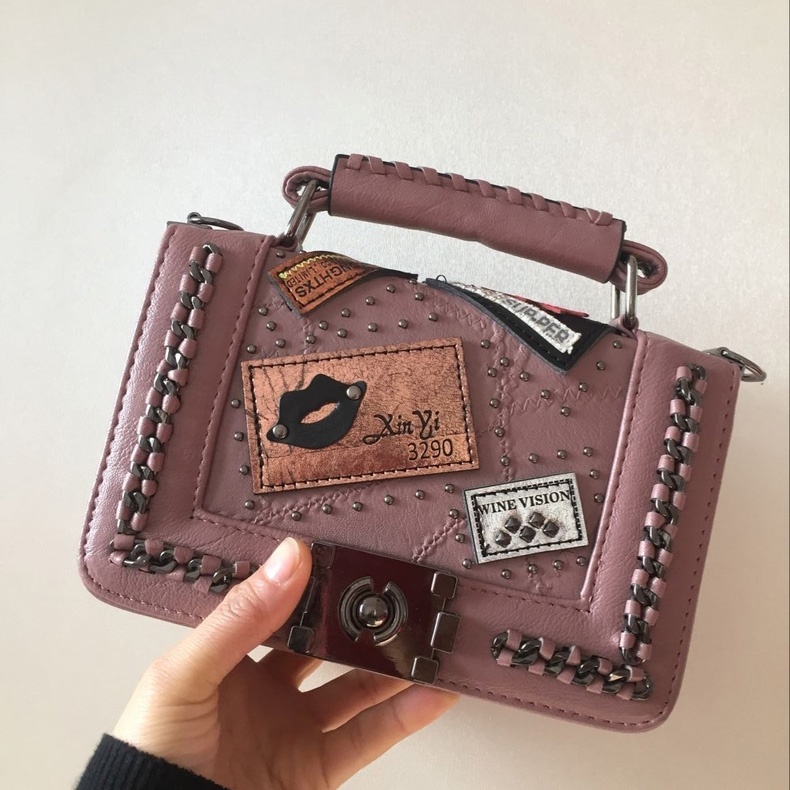 Túi Đeo Chéo Đính Đinh Tán Có Khóa Thời Trang Phong Cách Hàn Quốc Cho Nữ