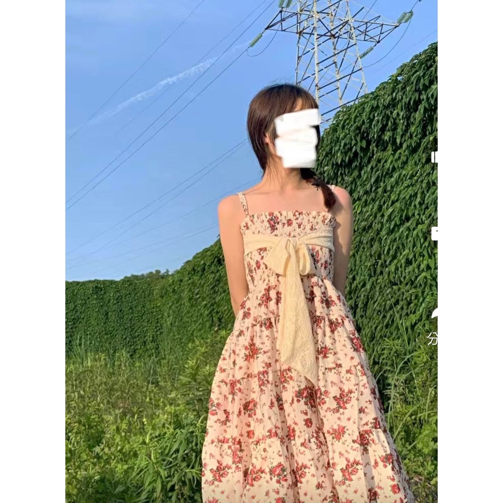 Đầm hoa nhí hai dây bồng bềnh phong cách công chúa