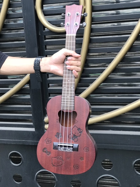 Đàn Ukulele Gỗ (size concert) kích thước 24inch giá rẻ.