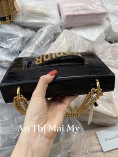 Túi jadior mẫu da rắn trơn sần