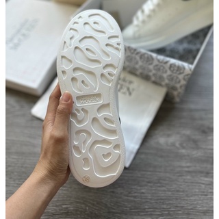 GIÀY MC.Q QUEEN WHITE BLACK DA THẬT [ FULL BOX + FREE SHIP ]