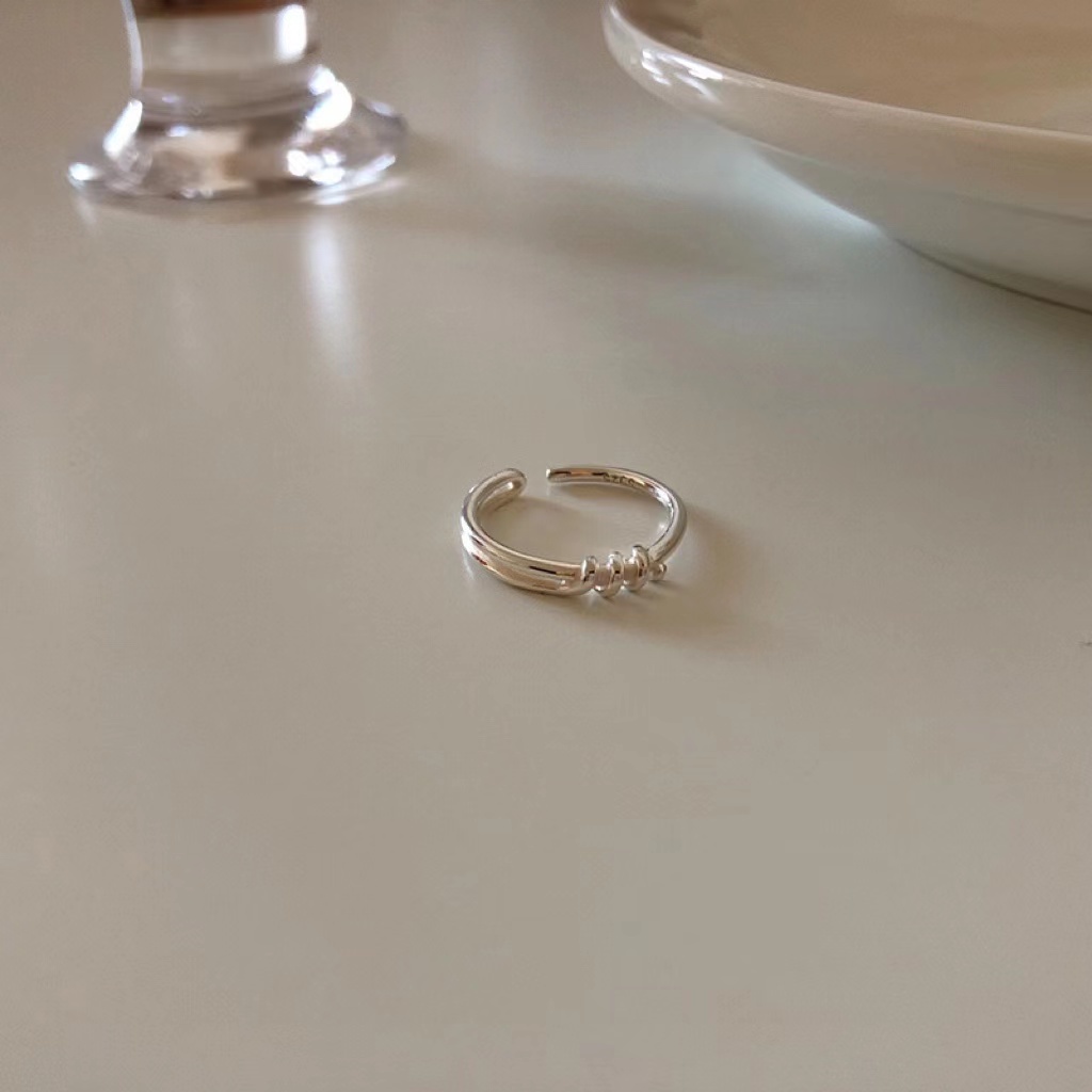 Nhẫn Bạc 925 Dạng Cuộn Dây Độc Đáo Không Phai Màu Thiết Kế Tinh Tế