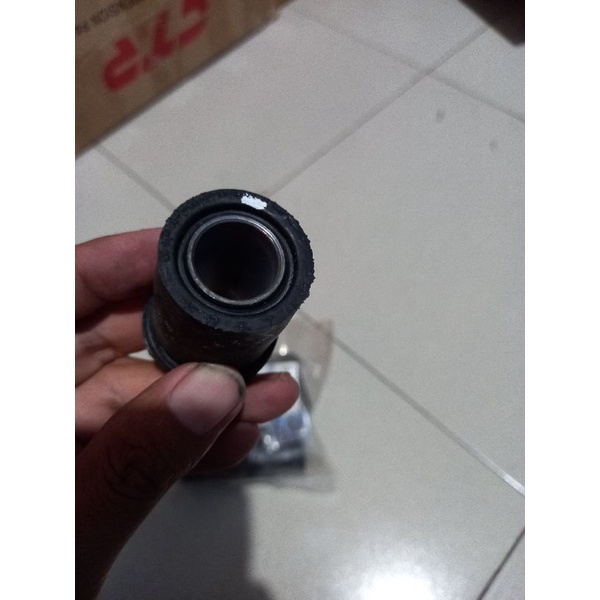 Cao su nhíp xe tải kia k2700/k3000/k165 zin chính hãng