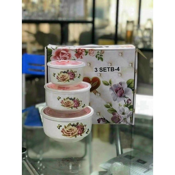 Bộ Ba Bát Sứ Có Nắp Nhựa Hút Chân Không