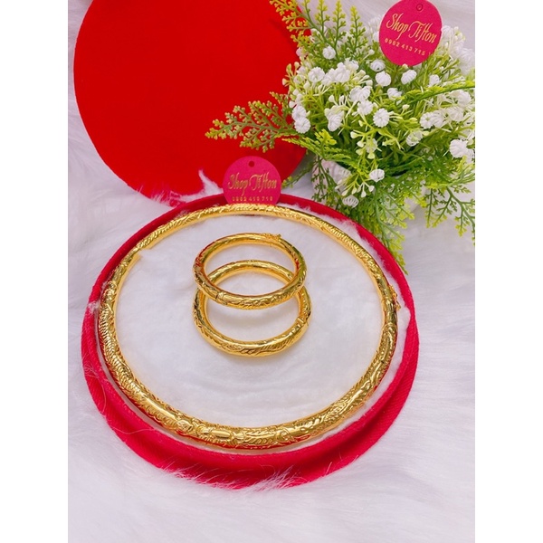 Set bộ trang sức cưới cô dâu chạm rồng phụng . gồm 1 kiềng cổ . 2 vòng tay dát vàng 24 cao cấp