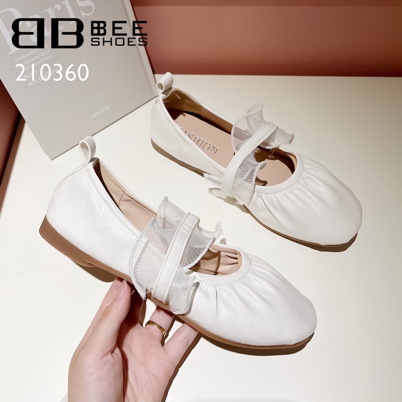 BEESHOES - GIÀY BÚP BÊ NỮ MŨI TRÒN QUAI NGANG BÈO ĐẾ BỆT - GIÀY BÚP BÊ NỮ MŨI TRÒN ĐẾ BỆT SẴN MÀU KEM - TRẮNG 210360