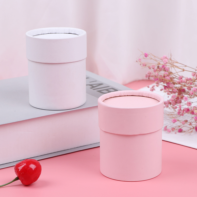 Hộp dùng cắm hoa cầm tay hình tròn