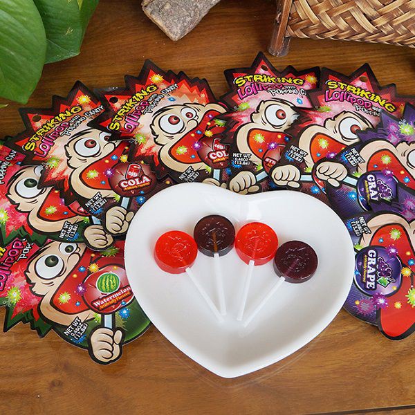 Kẹo mút nổ Striking Lollipop gói 13.8gr