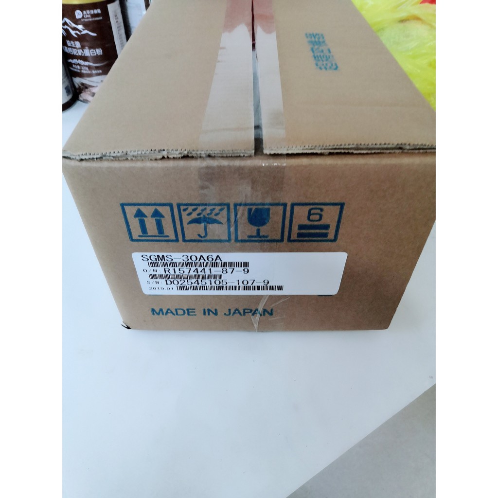 động cơ servo Yaskawa SGMS-30A6A