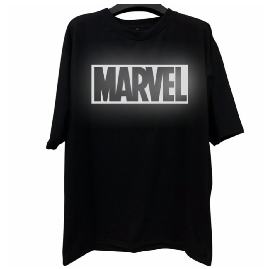 ÁO THUN NAM NỮ PHẢN QUANG MARVEL TAY LỞ ĐEN CAO CẤP