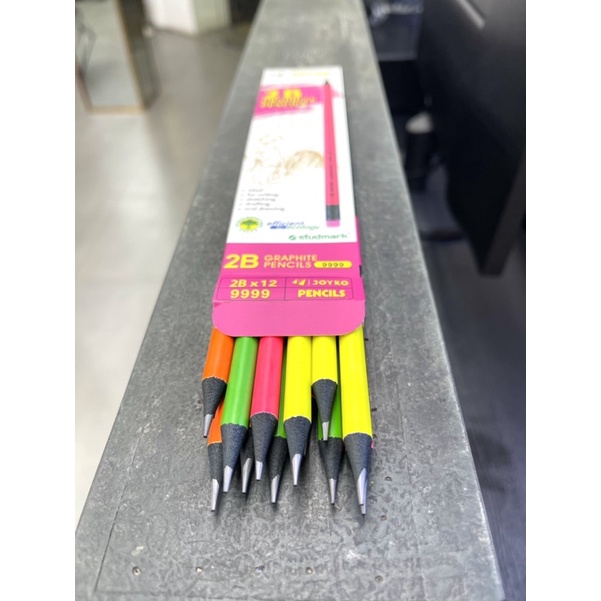 Bút Chì Gỗ 2B Graphite Pencils Joyko 9999 (Hộp 12 chiếc bút chì gỗ đen + gôm)