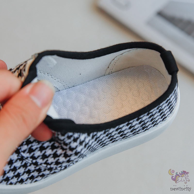 Giày vải canvas thiết kế màu sắc đơn giản thời trang dành cho trẻ em