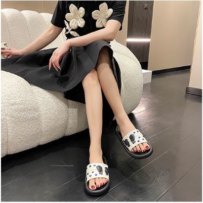 Dép Bánh Mì Xốp Đế Mền Chống Trơn Trợt Hoạ Tiết Nơ Xinh Xắn Dành Cho Bạn Nữ