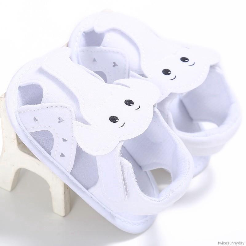 Giày tập đi họa tiết chú voi dễ thương cho bé