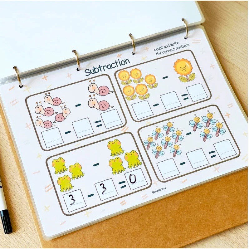 Bộ học liệu Montessori Toán cho bé - Math Busy Book