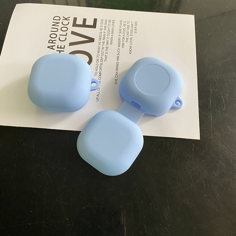 Vỏ Bảo Vệ Hộp Sạc Tai Nghe Samsung Galaxy buds 2 Pro / buds Live / buds Pro Bằng Silicon Hình Trái Tim Dễ Thương Kèm Móc Treo Chìa