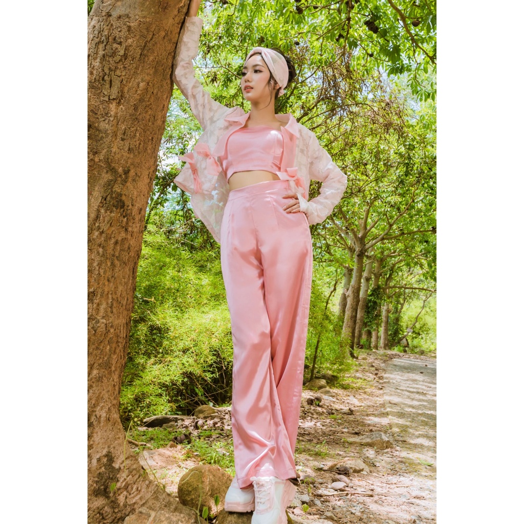 Set 3 Món Áo Khoác Voan Hoa Ép Đính Nơ, Áo Croptop + Quần Short Taffeta Hoặc Lụa Freesize Chất Liệu Voan Hoa Ép